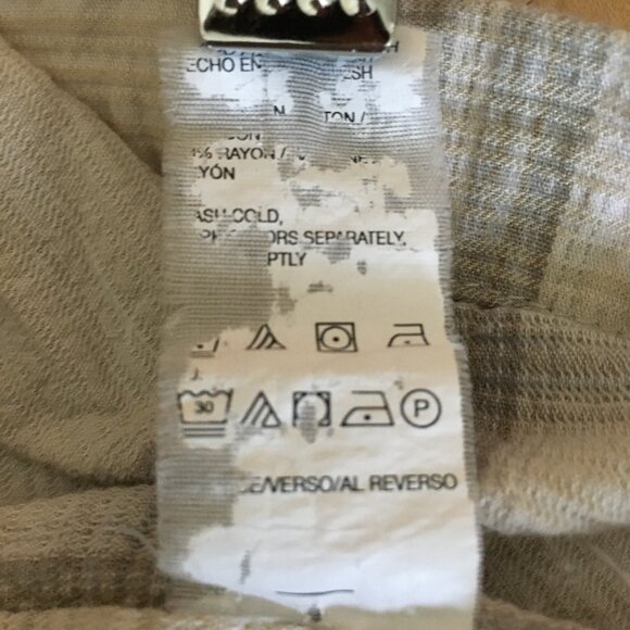 Van Heusen Plaid Rayon Blend Single Pocket Seersucker Button Down Shirt - Picture 8 of 13